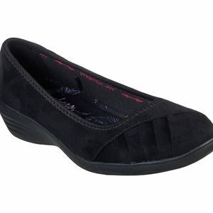 Skechers Women's 11 Black Kiss Smooch Memory Foam Stretch Fit Wedge Slip On Shoe